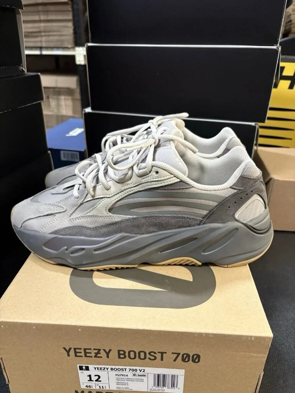 WORN Men’s Yeezy Boost 700 V2 Tephra FU7914 Size 12 WITH BOX